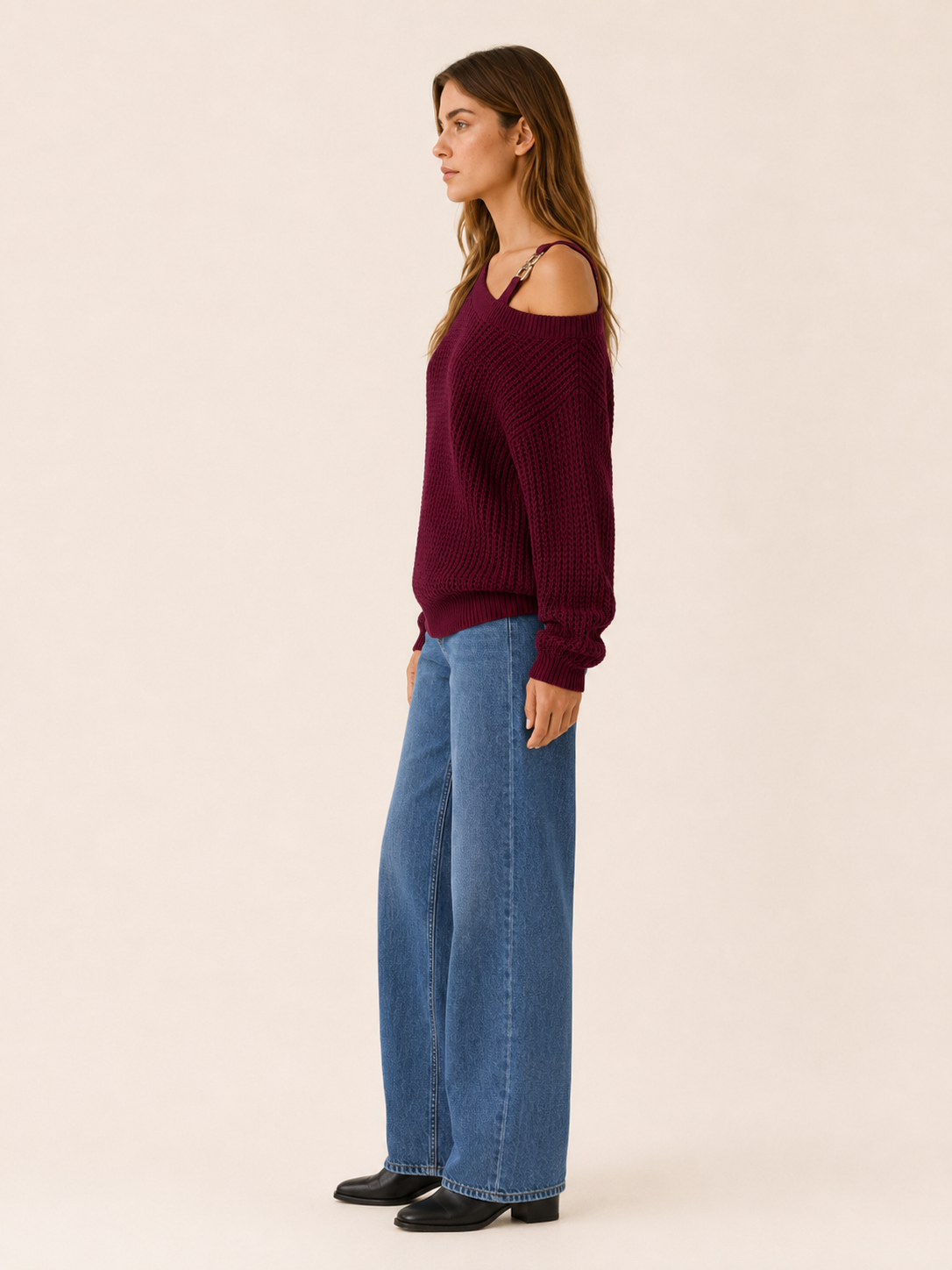 Ismeria | Asymmetric Neck Sweater with Long Sleeves
