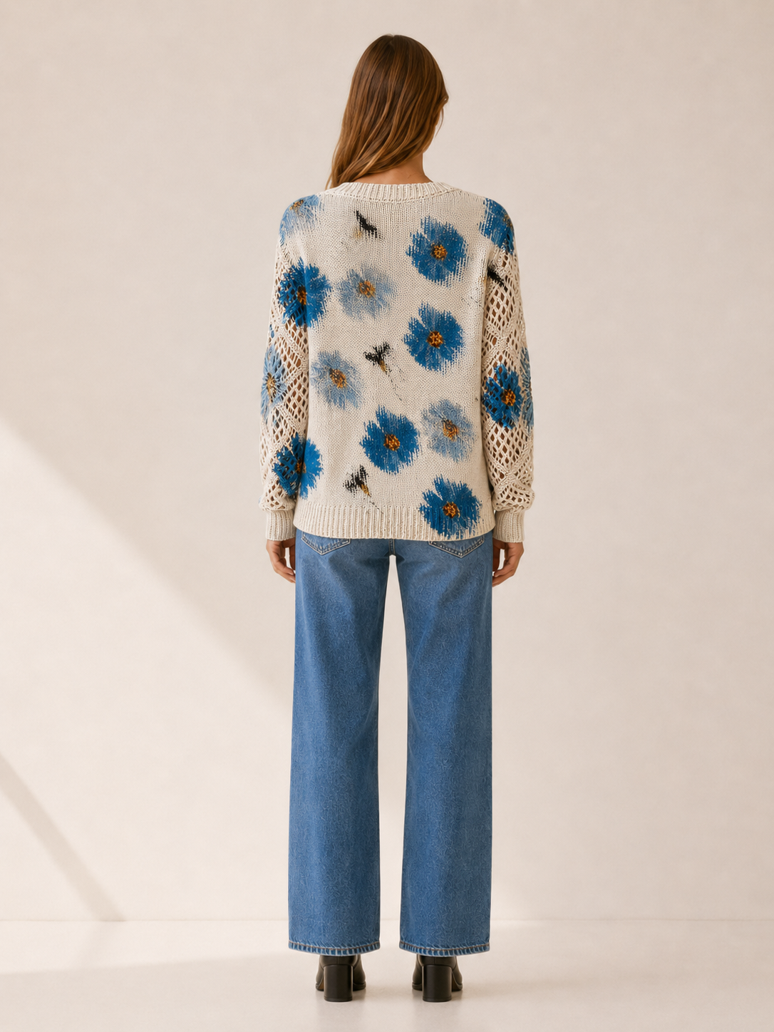 Averisse | Women's Floral V Neck Jumper