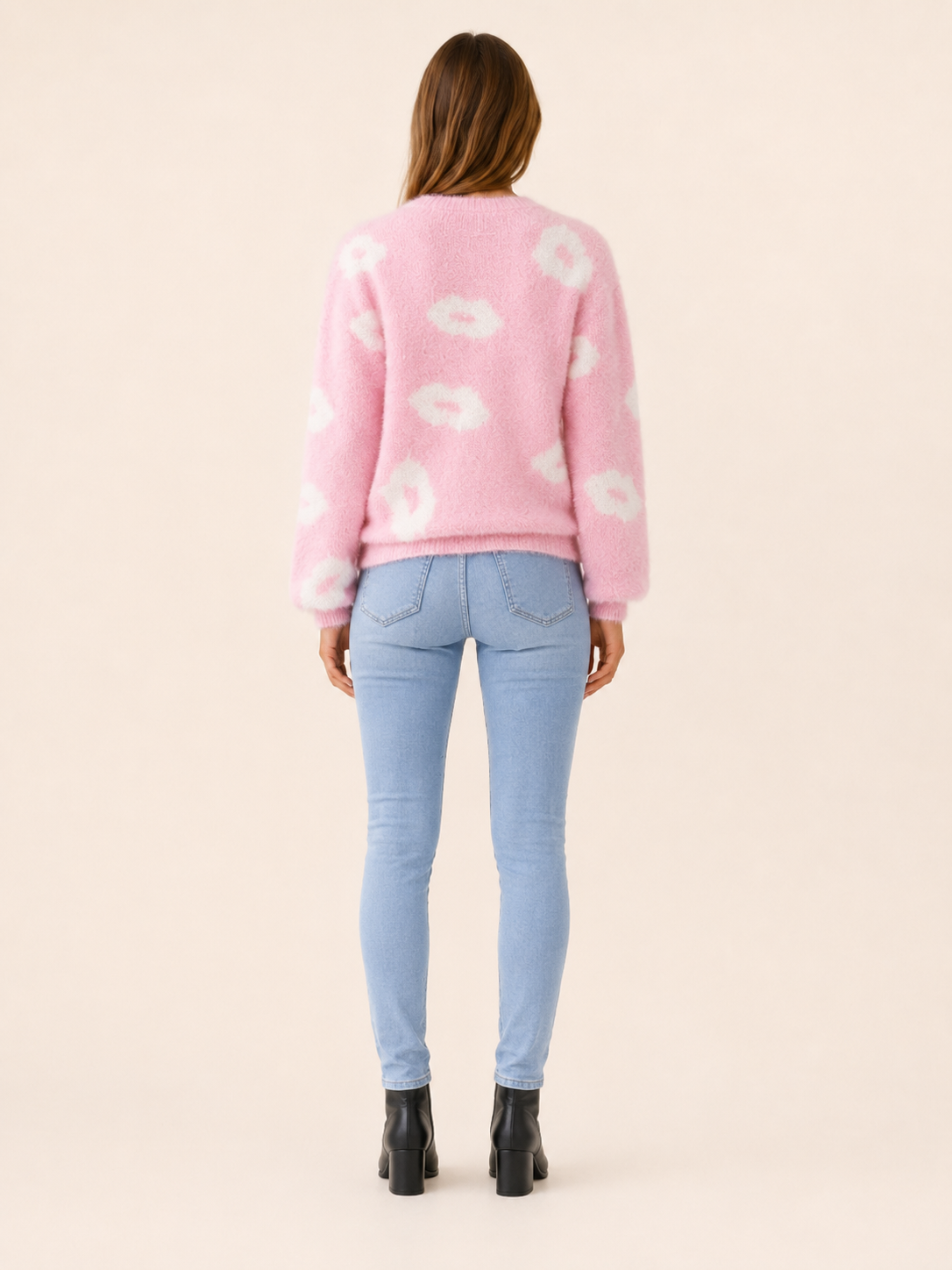 Calithra | Round Neck Sweater with Lips Motif