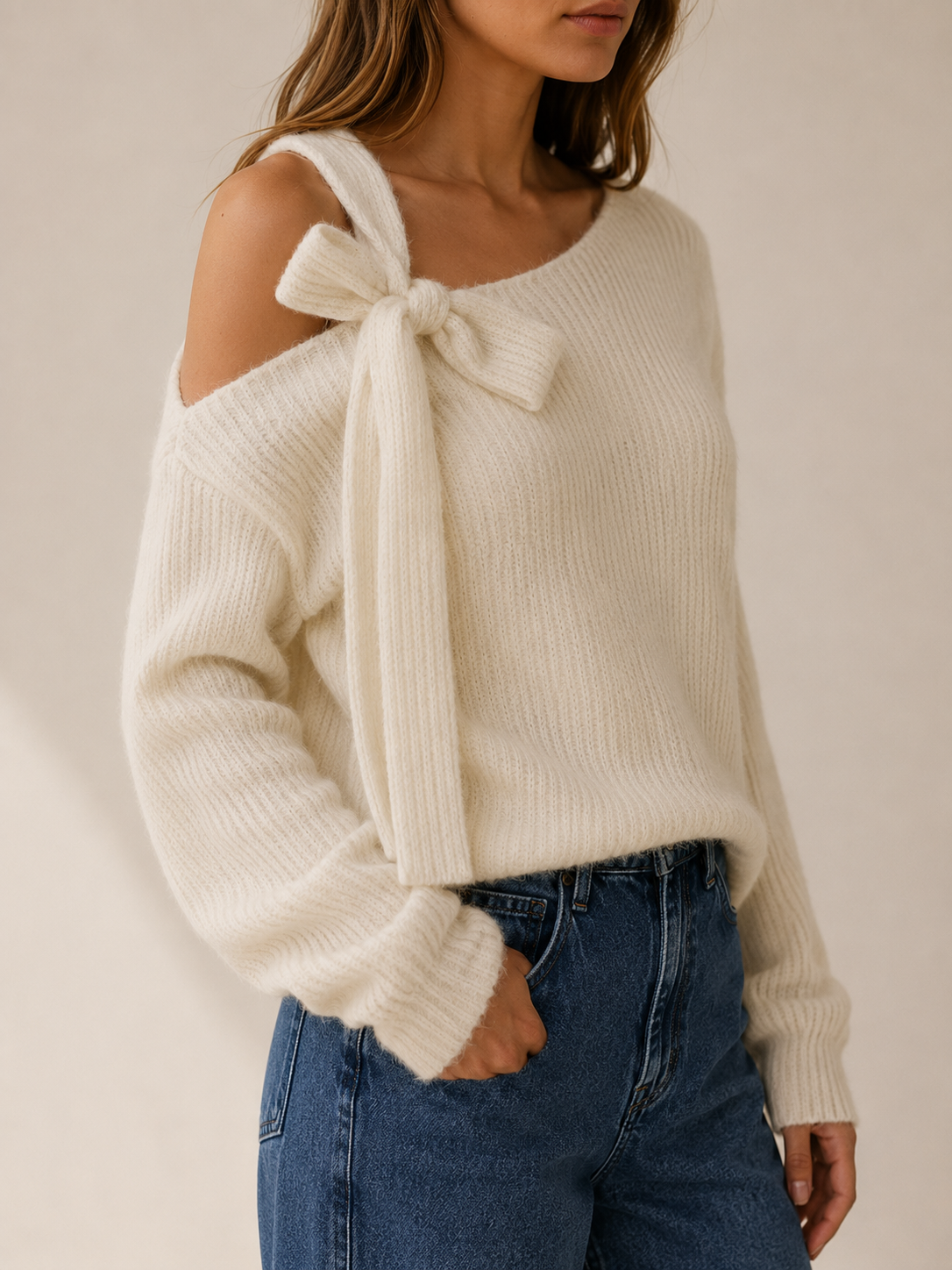 Calliane | One-Shoulder Jumper with Bow Detail