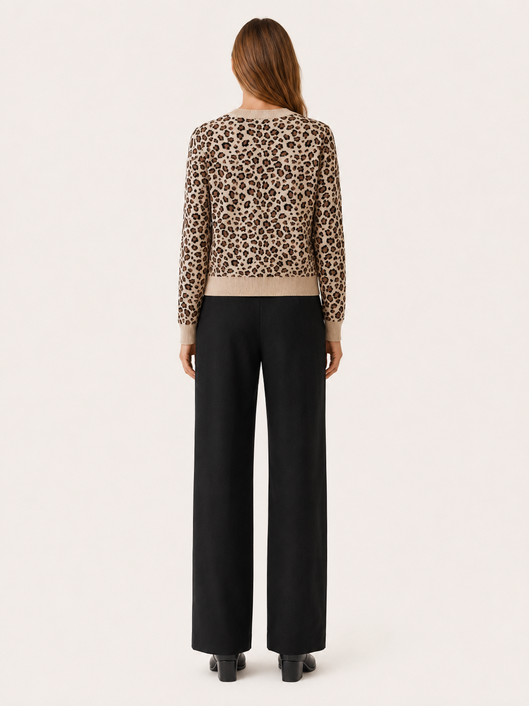 Celestine | Leopard Print Top with Round Neck and Long Sleeves