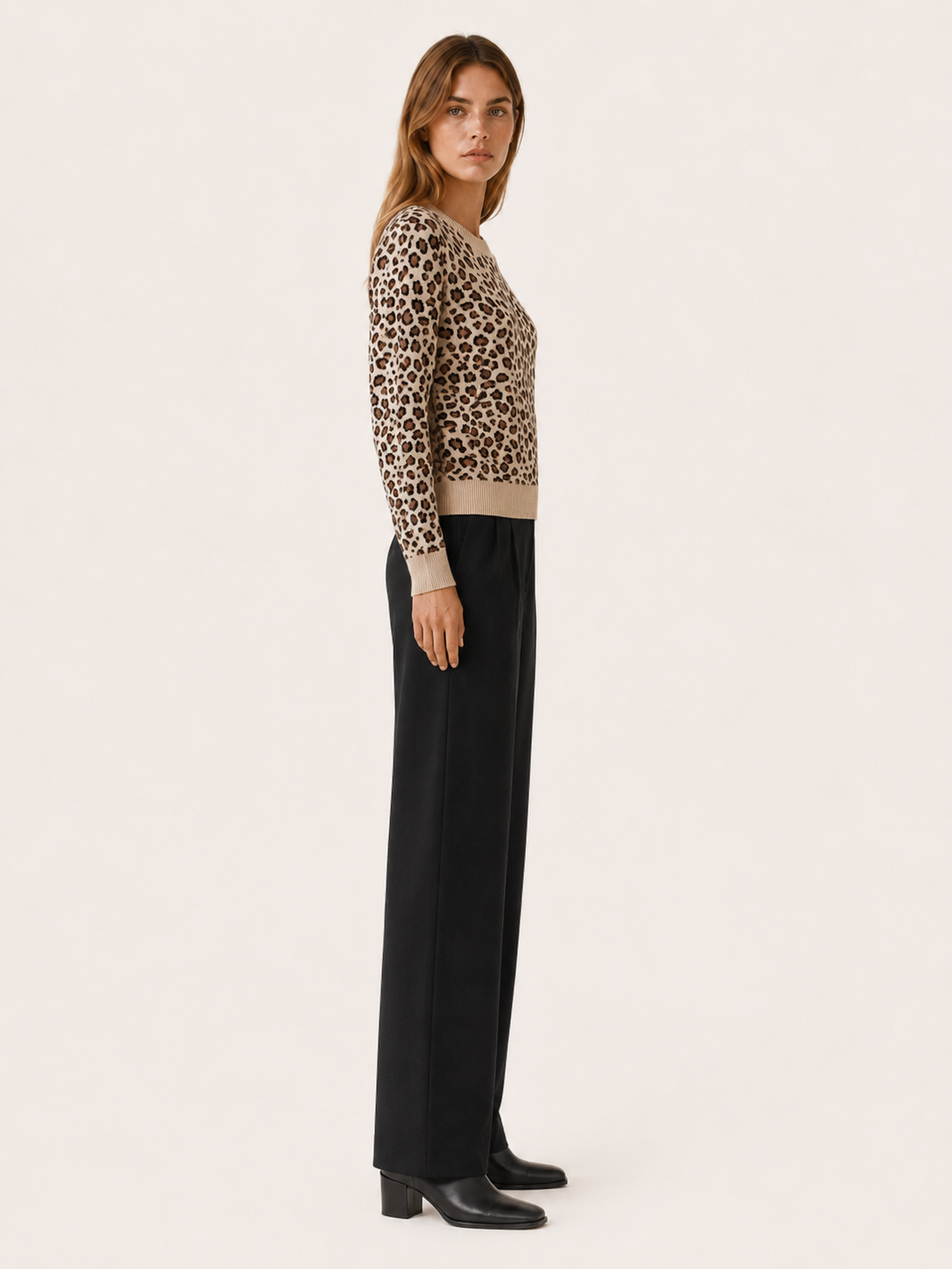 Celestine | Leopard Print Top with Round Neck and Long Sleeves
