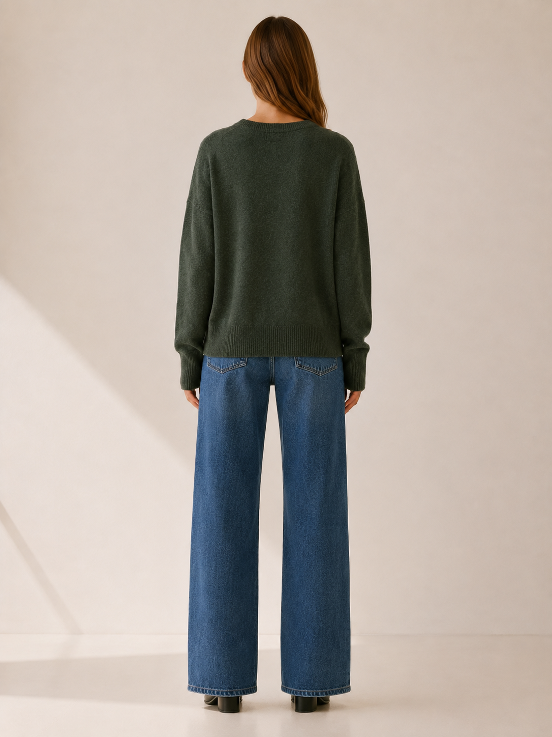 Cendrine | Knit Sweater with Round Neck and Relaxed Fit