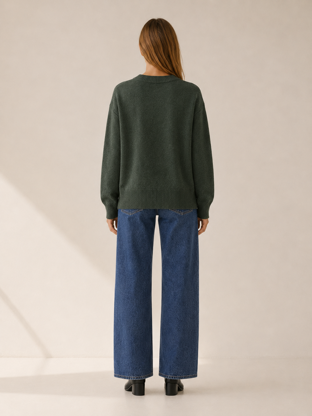 Cendrine | Knit Sweater with Round Neck and Relaxed Fit