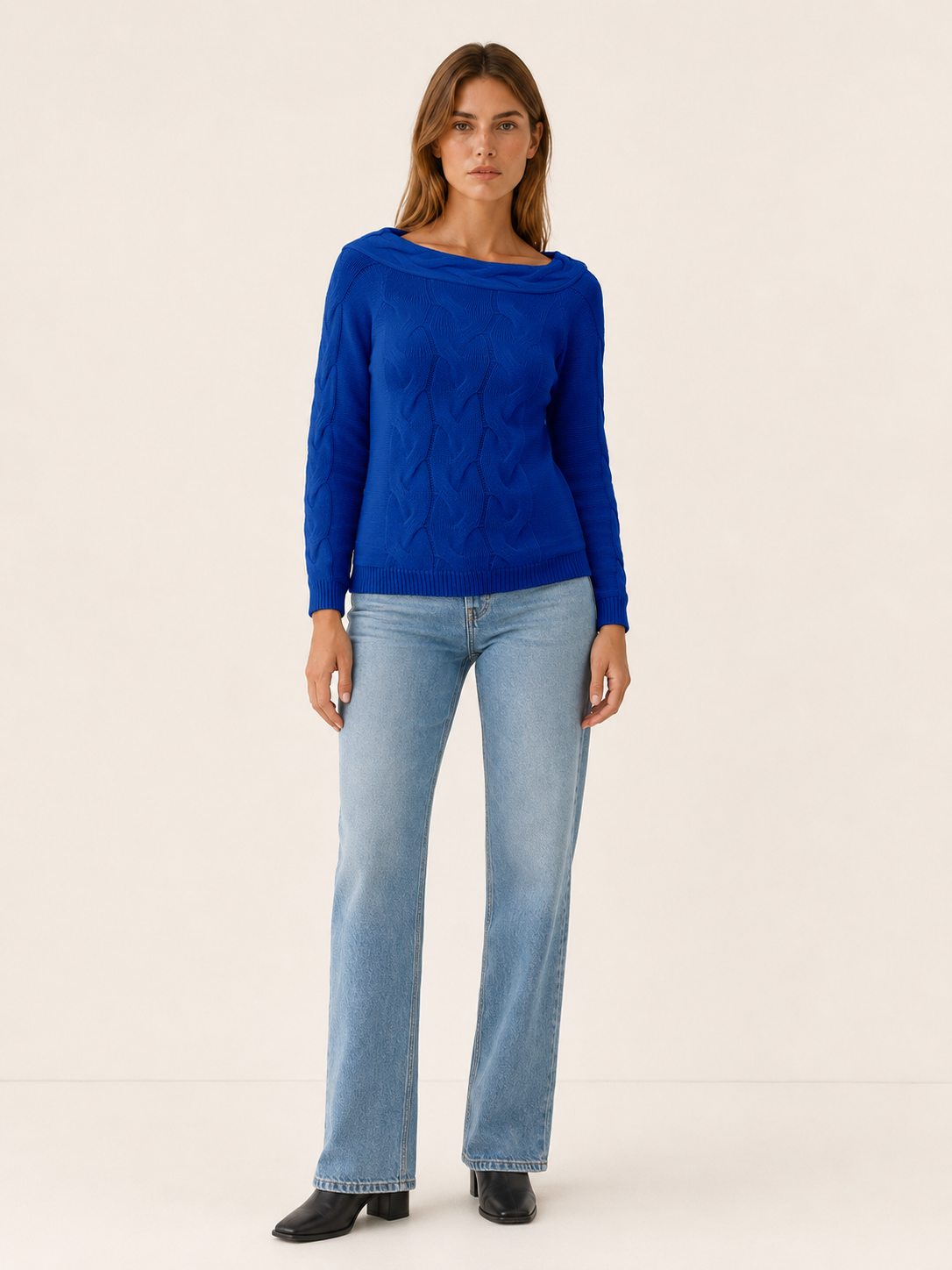 Cevriana | Crew Neck Jumper with Textured Pattern