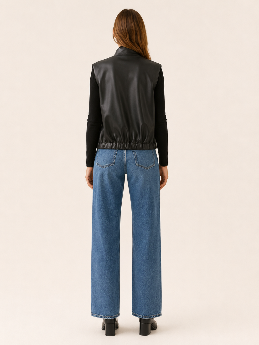 Corisande | Sleeveless Jacket with Zip Front and Utility Pocket