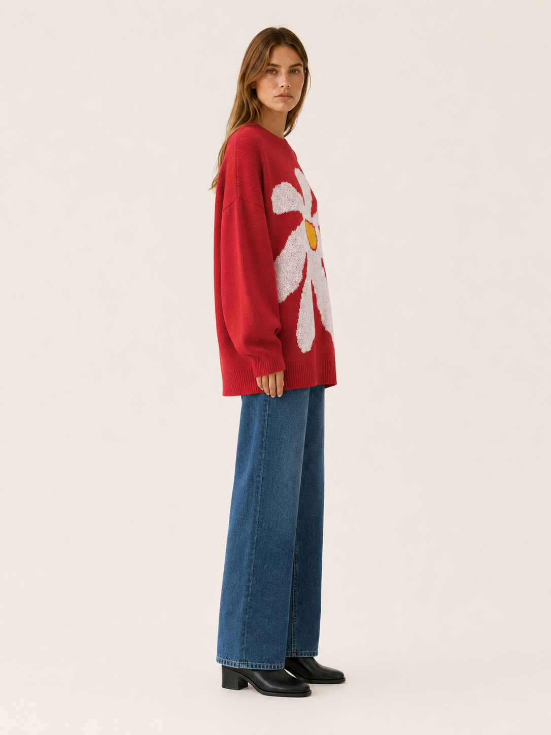 Dorevyn | Knit Sweater with Floral Motif and Oversized Fit