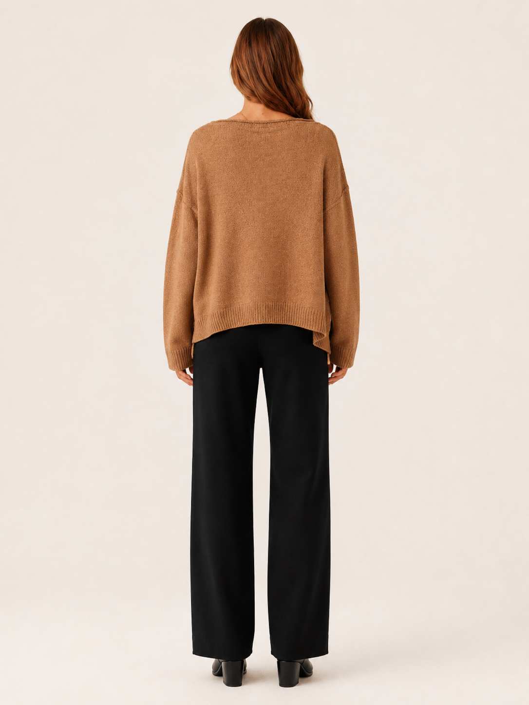 Elvarenne | Knit Sweater with Boat Neck and Side Slits