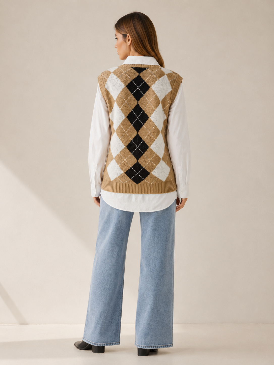 Esmalyn | Sleeveless Jumper with Argyle Pattern and V-Neck