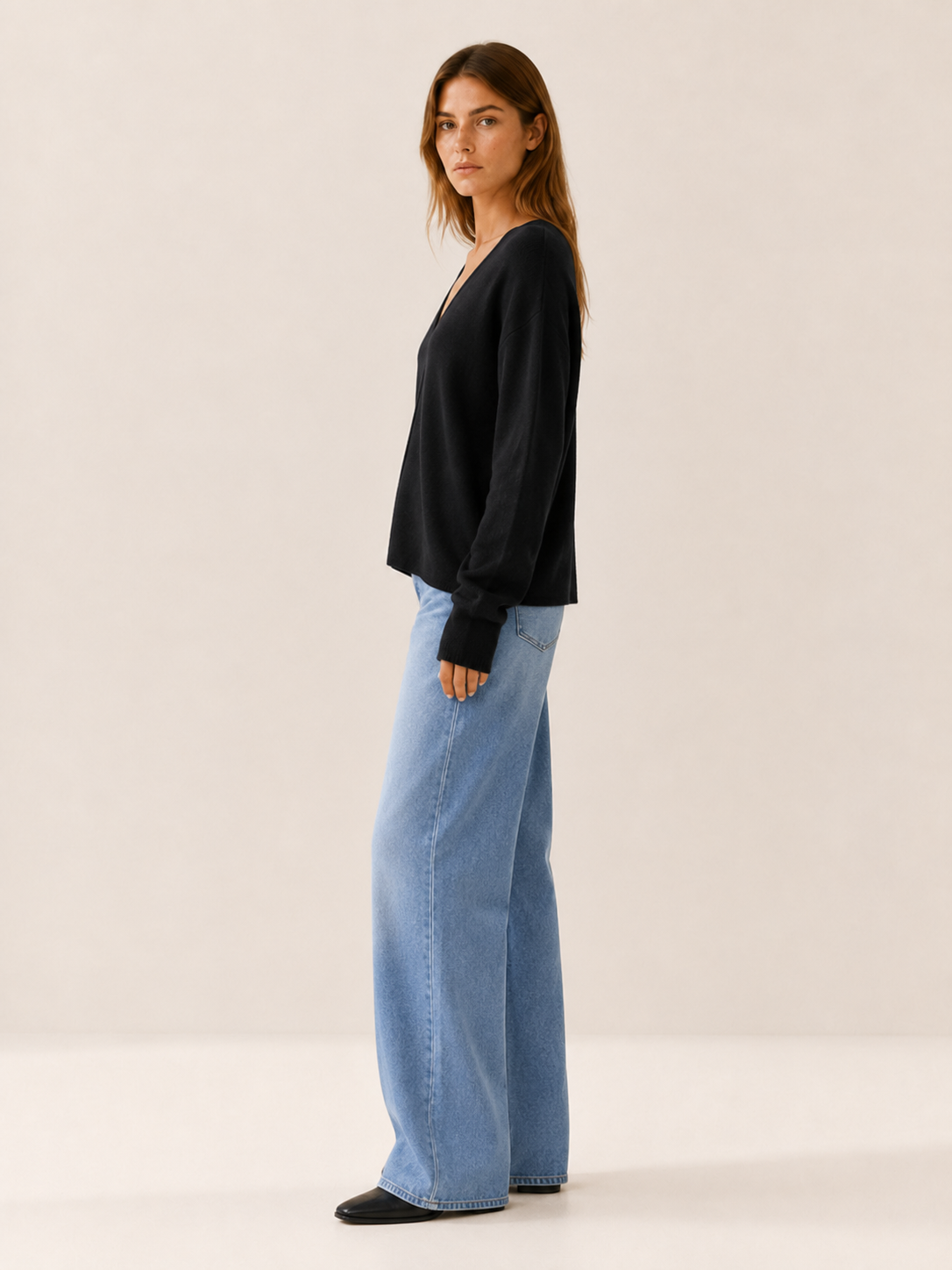 Eulalie | V-Neck Jumper with Centre Seam and Relaxed Fit