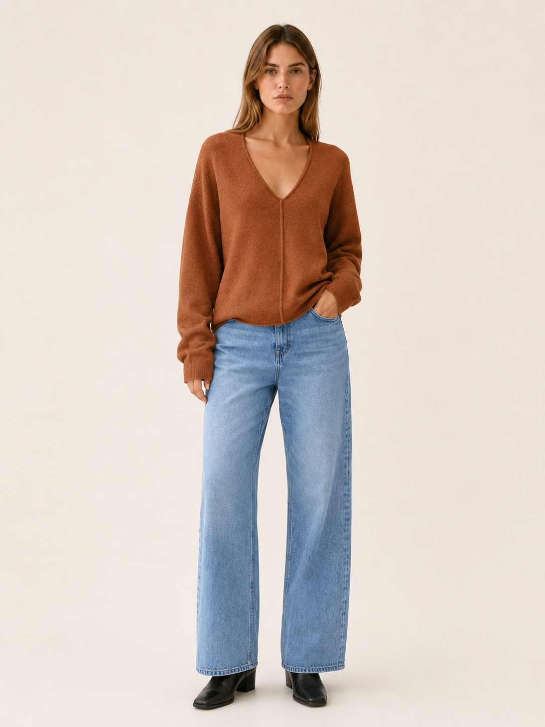 Eulalie | V-Neck Jumper with Centre Seam and Relaxed Fit