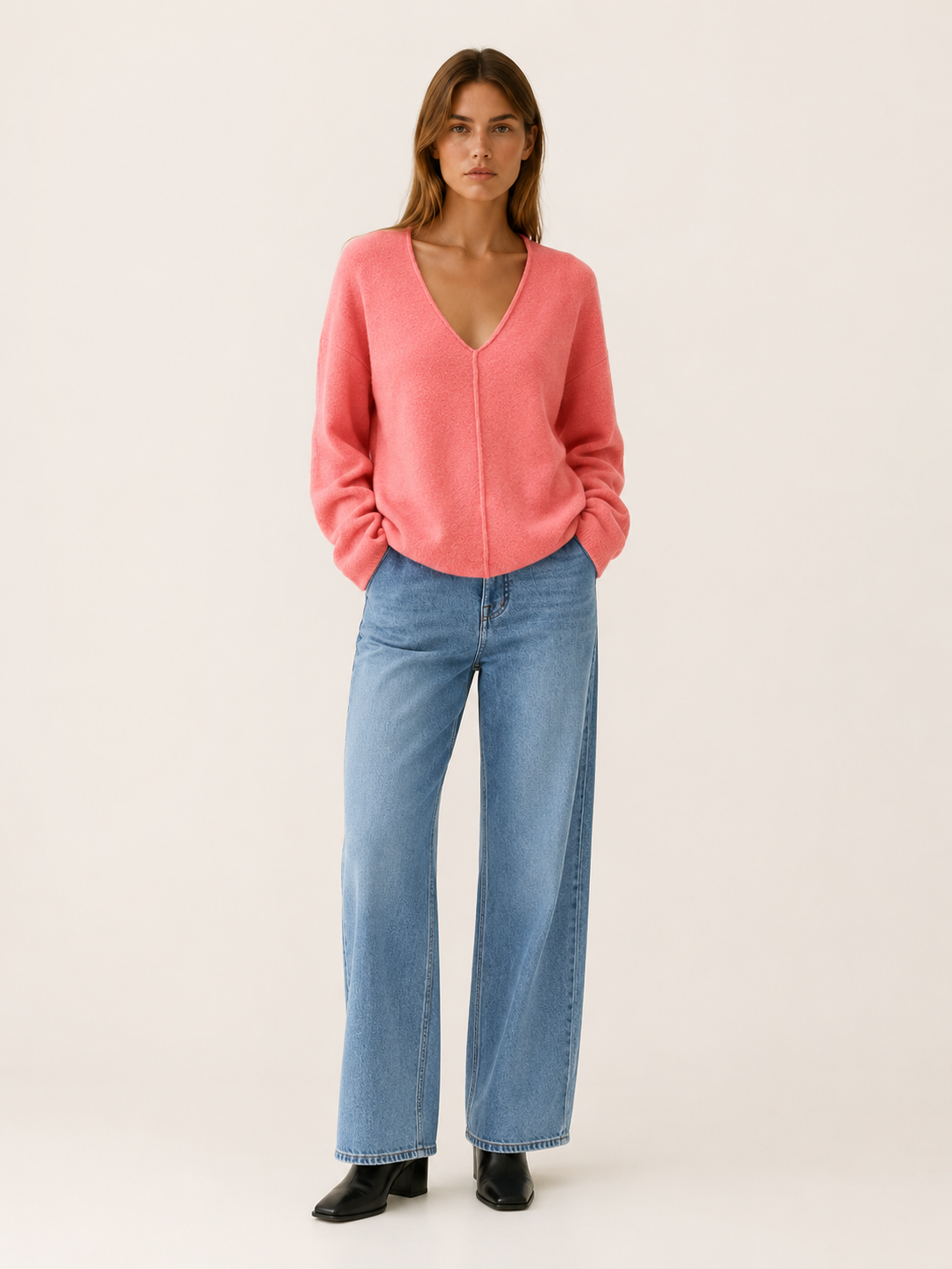 Eulalie | V-Neck Jumper with Centre Seam and Relaxed Fit
