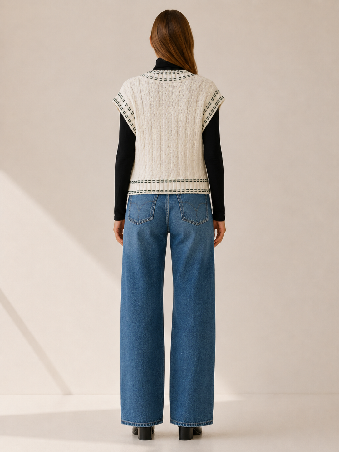 Euphrasie | Sweater Vest with V-Neck and Contrast Stitching