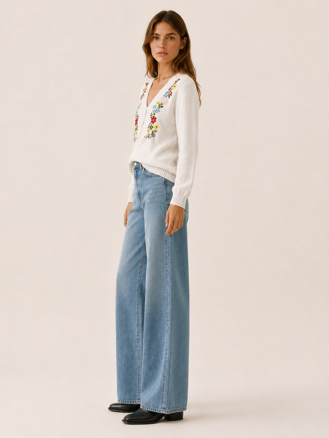 Evrisse | V Neck Sweater with Floral Embroidery and Tie Detail