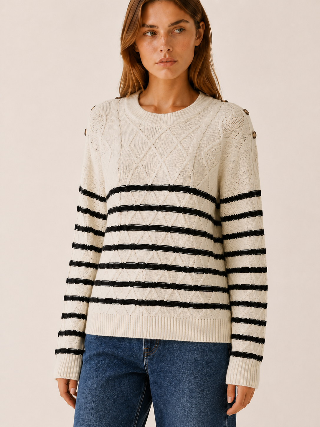 Hedrina | Round Neck Sweater with Striped Design