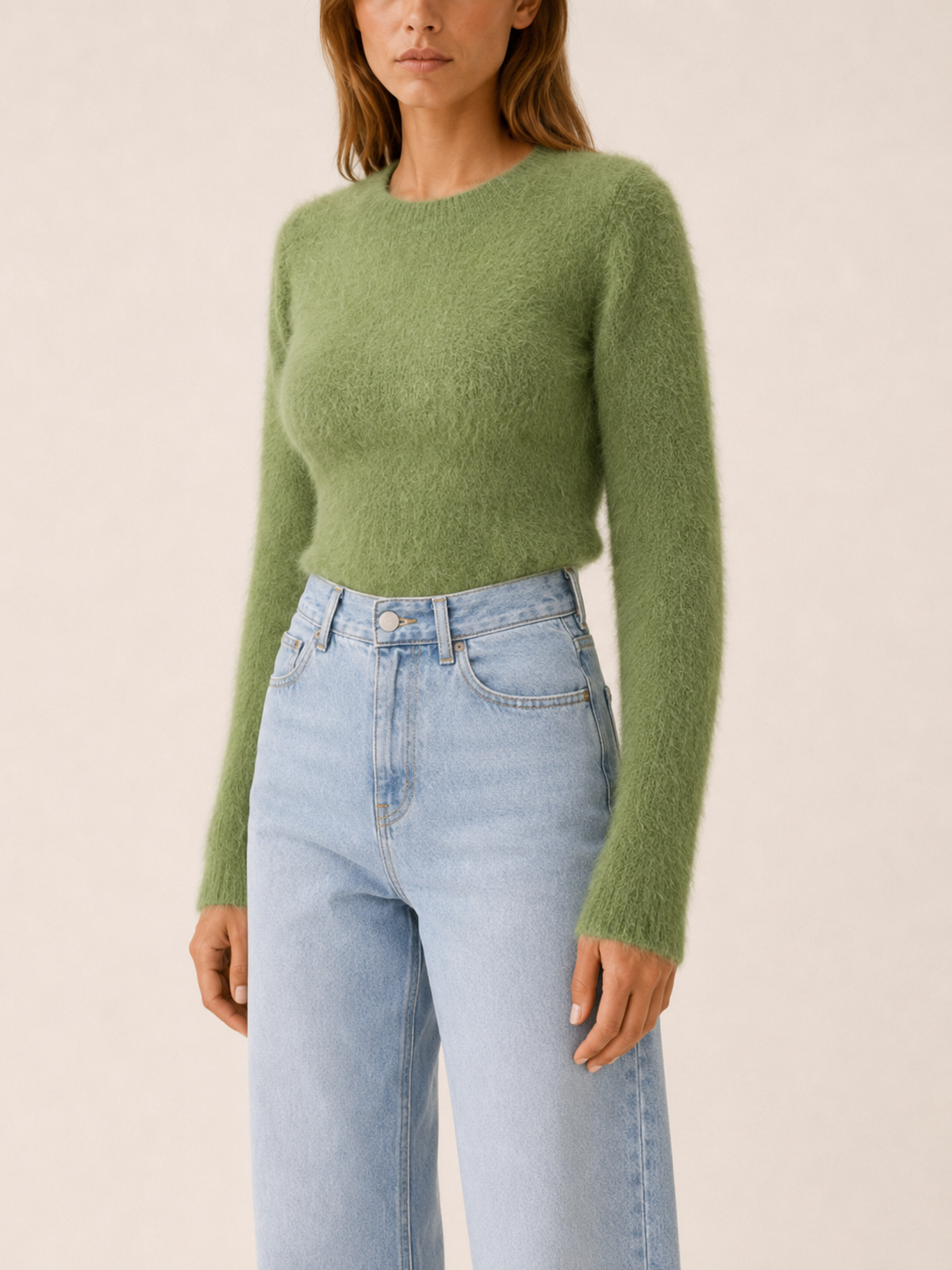 Helena | Cropped Jumper with Open Back and Round Neck