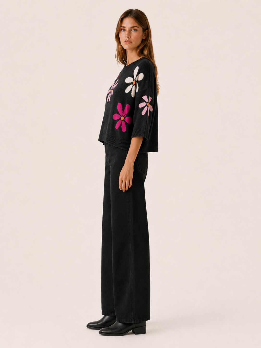 Ianthe | Cropped Jumper with Floral Pattern and Round Neck