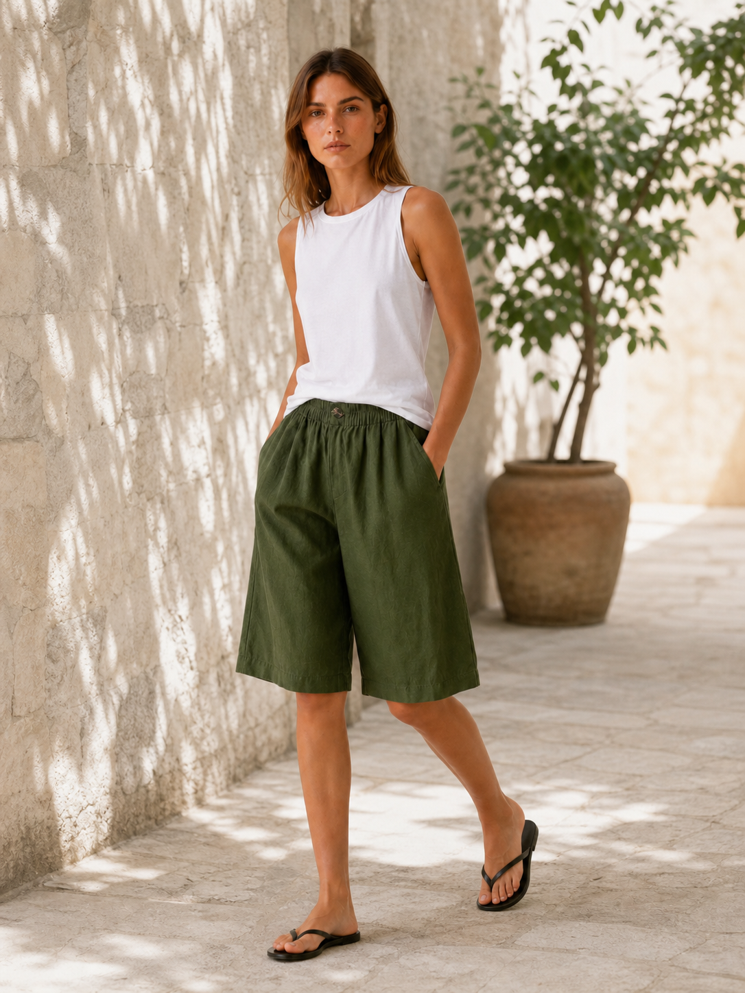 Kaida | Linen Shorts with Elastic Waist and Relaxed Fit