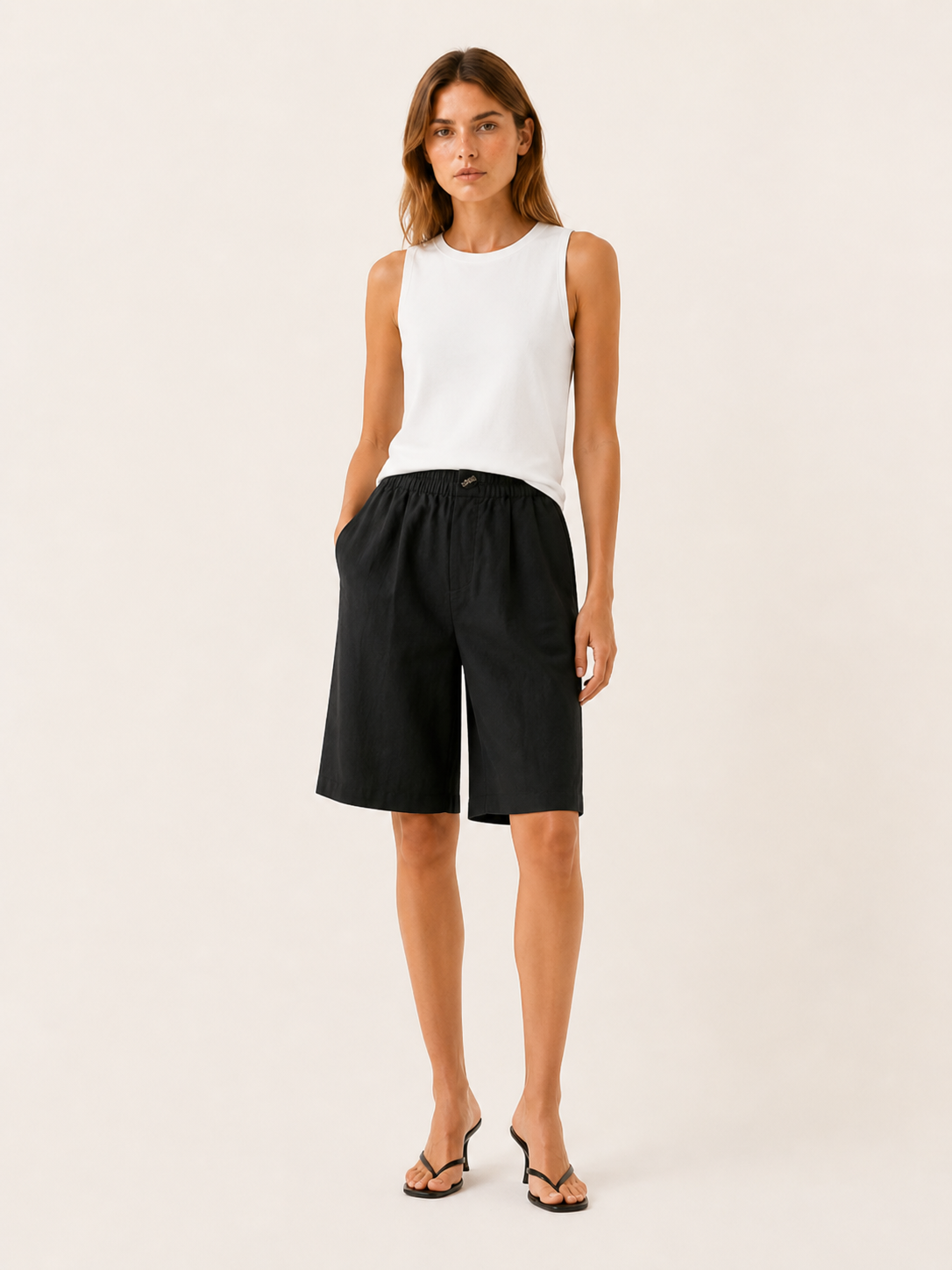 Kaida | Linen Shorts with Elastic Waist and Relaxed Fit