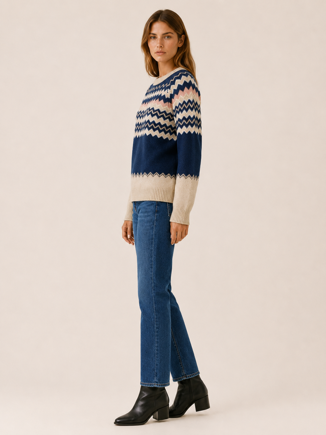 Lethoria | Crew Neck Sweater with Geometric Pattern