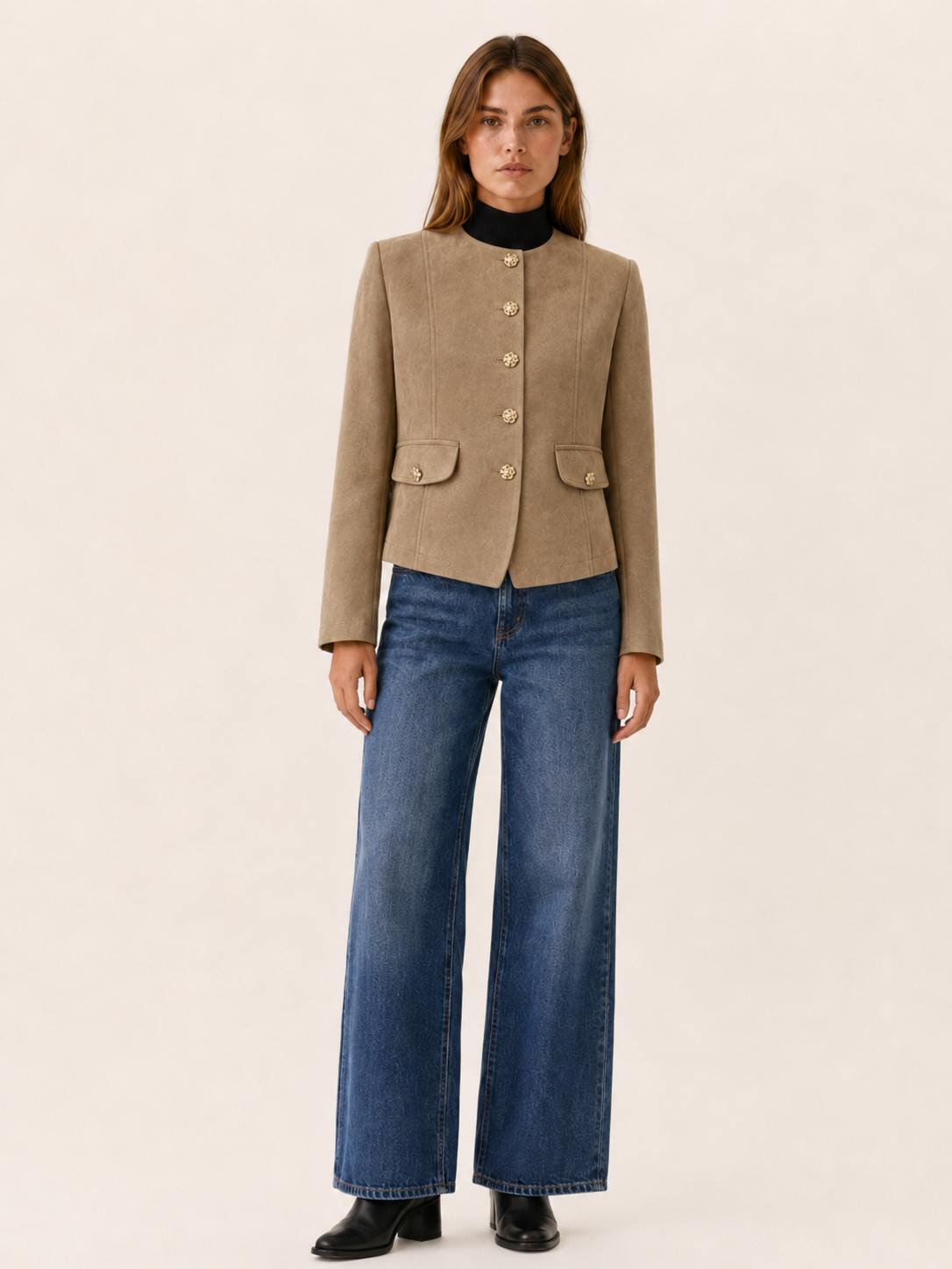 Marcella | Cropped Blazer with Gold Buttons and Tailored Fit