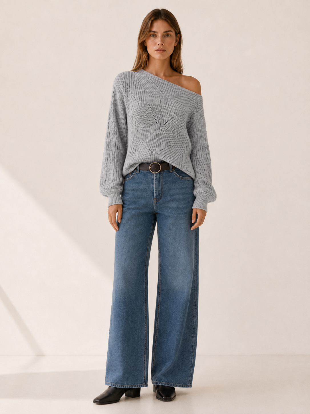 Meliora | V-Neck Jumper with Openwork Detail and Balloon Sleeves