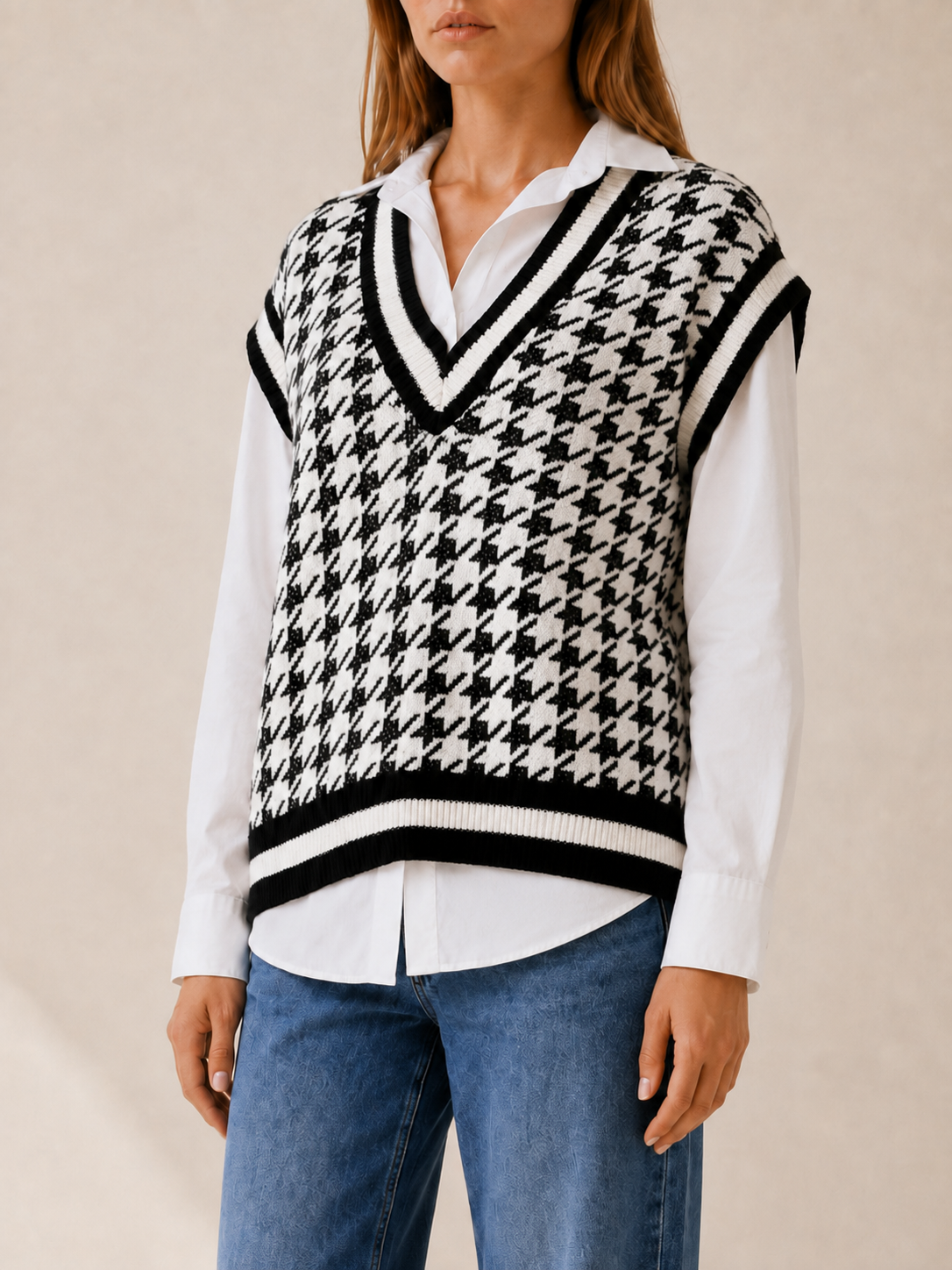 Morwenna | Jumper Vest with Houndstooth Pattern and V-Neck