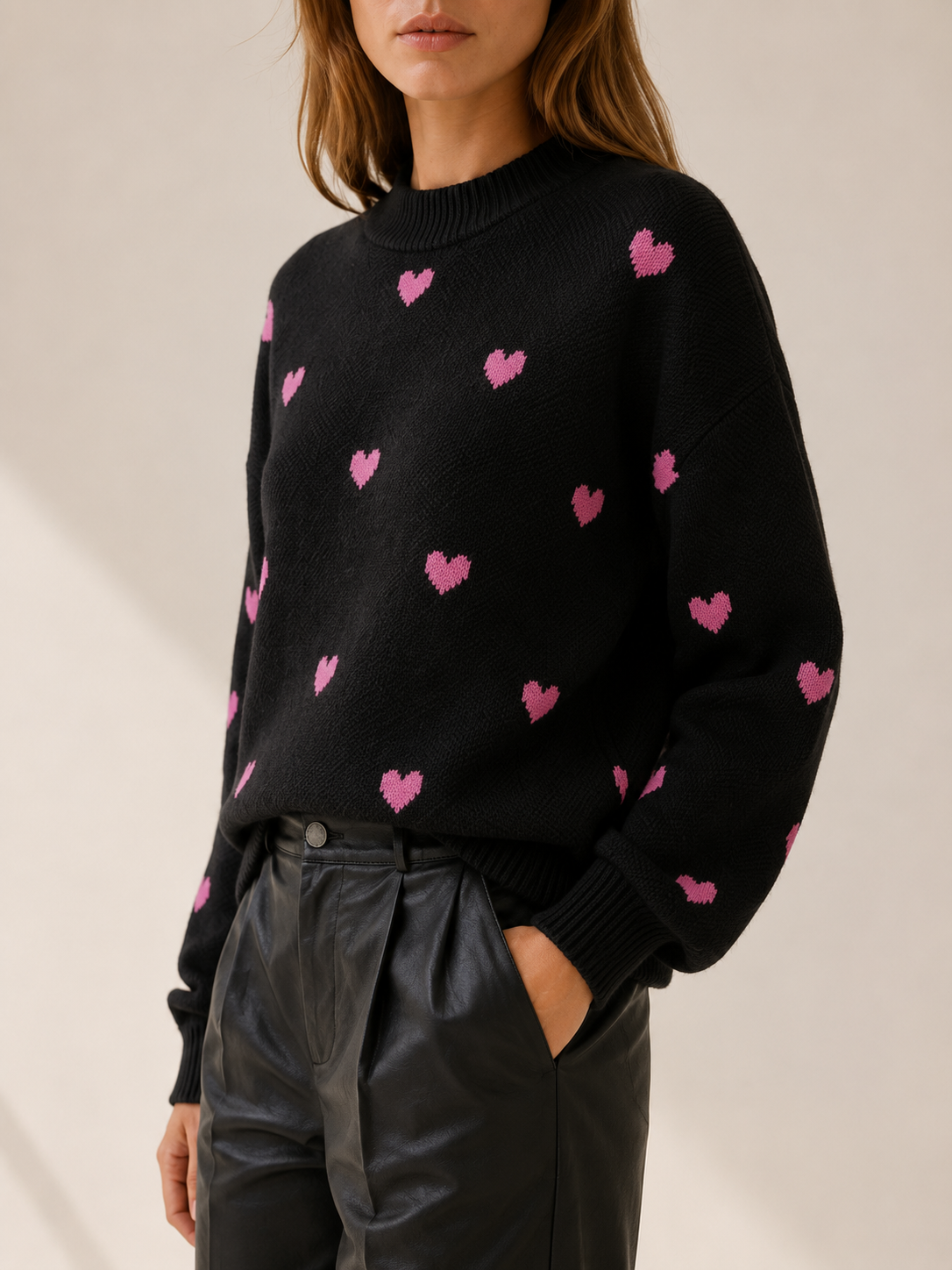 Nerine | Jumper with Heart Pattern and Round Neck