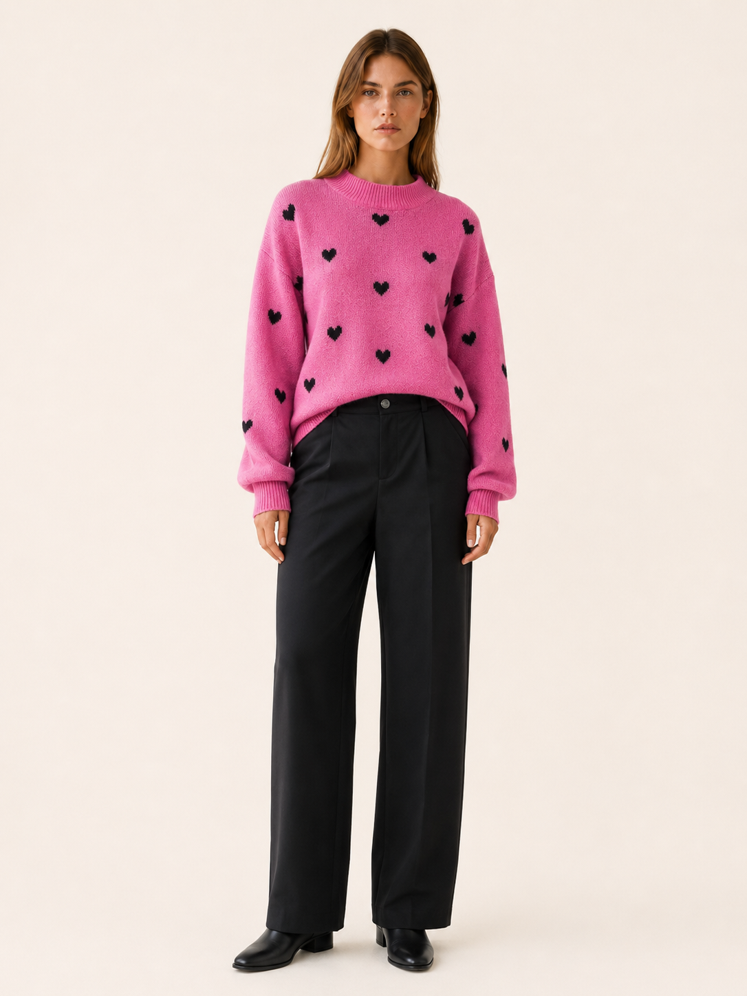 Nerine | Jumper with Heart Pattern and Round Neck