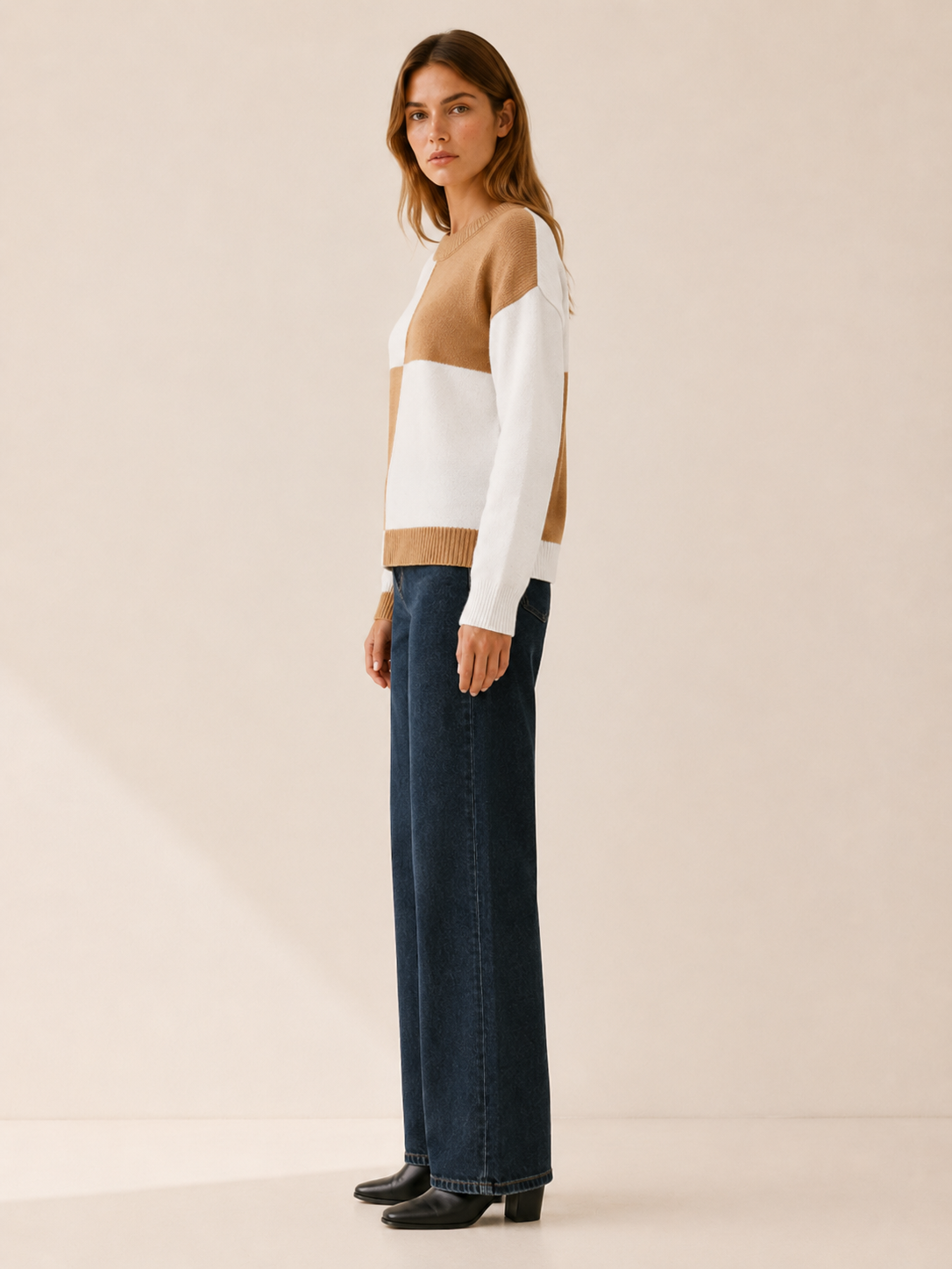 Niamh | Jumper with Colour-Block Design and Drop Shoulders