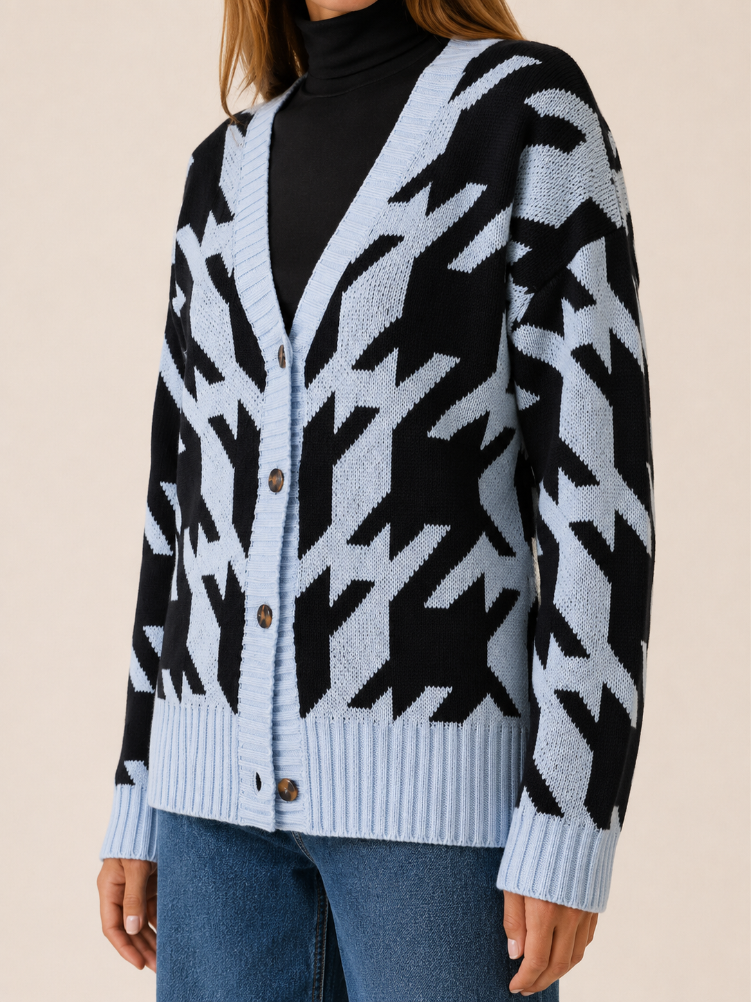 Odette | Houndstooth Cardigan with V-Neck and Button Front