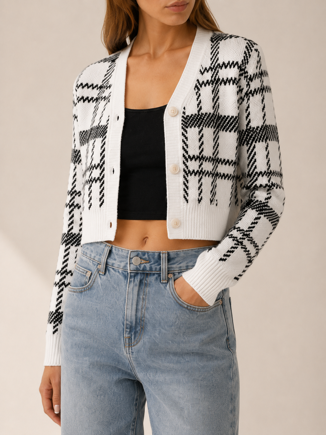 Rovixa | Cropped Cardigan with V Neck Plaid Design