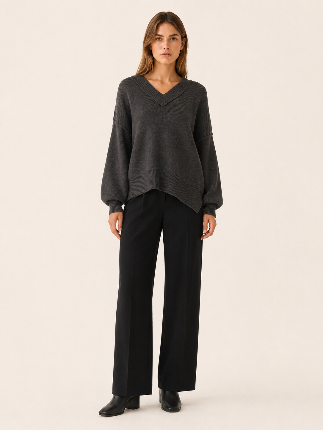 Rowena | V-Neck Jumper with Oversized Fit and Balloon Sleeves