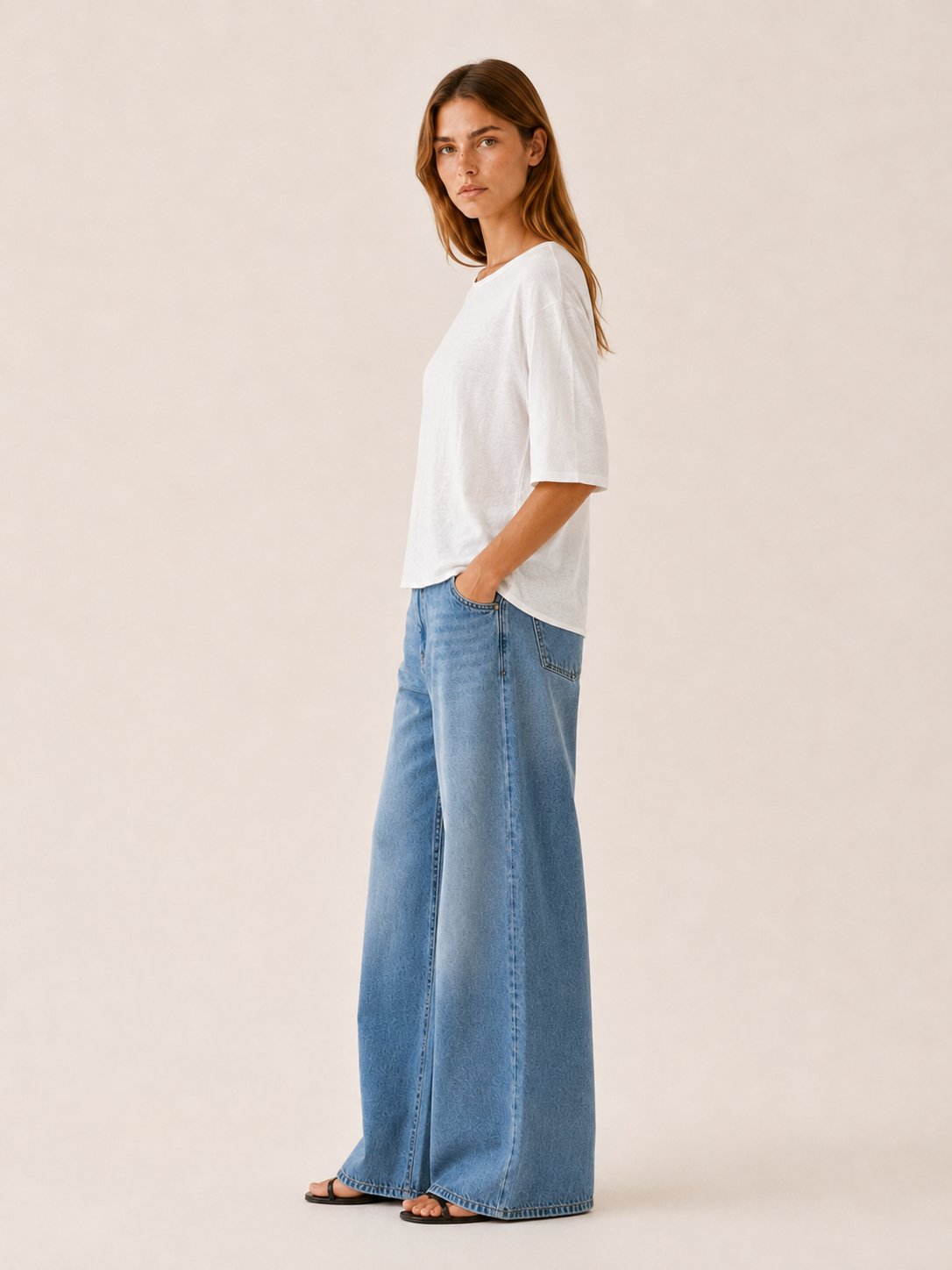 Rylissa | Linen-Blend Top with Back Buttons