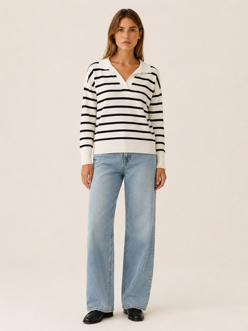 Tavressa | Collared Jumper with V-Neck and Striped Design