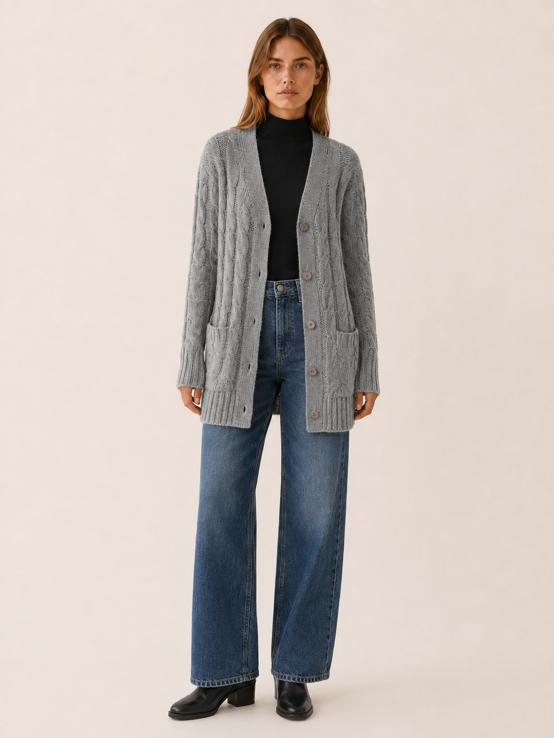 Vaerlyn | Button Down Cardigan with Cable Detail Pockets