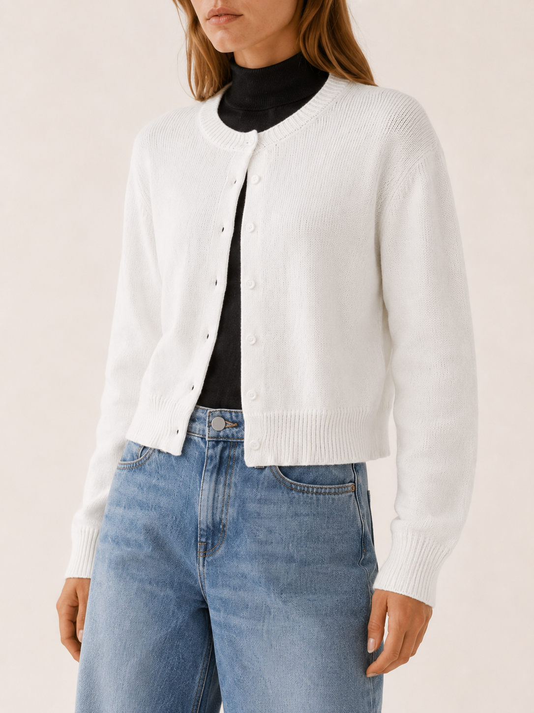 Vaylora | Cropped Cardigan with Round Neck Button Front