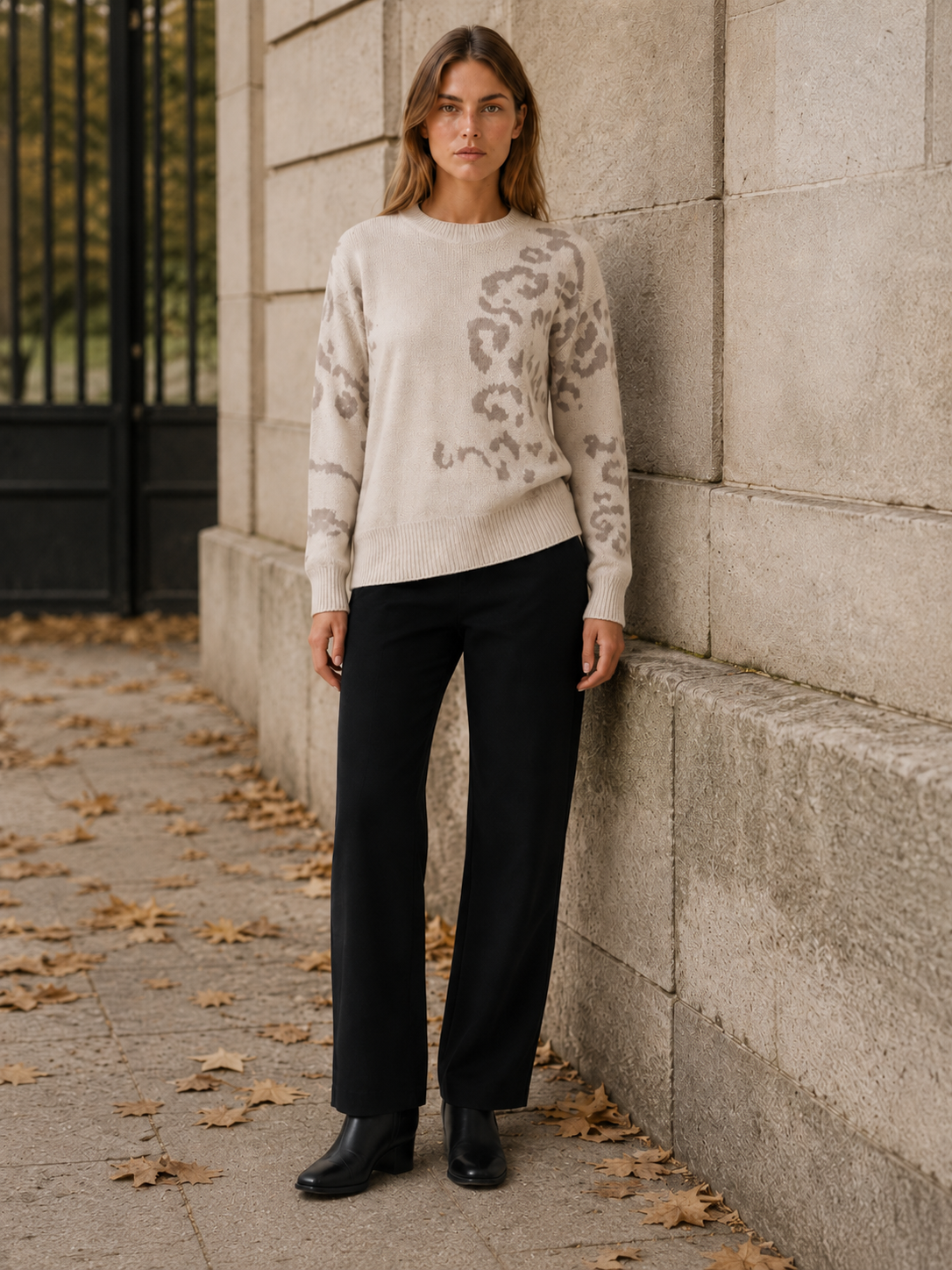 Veloria | Leopard Print Jumper with Crew Neck