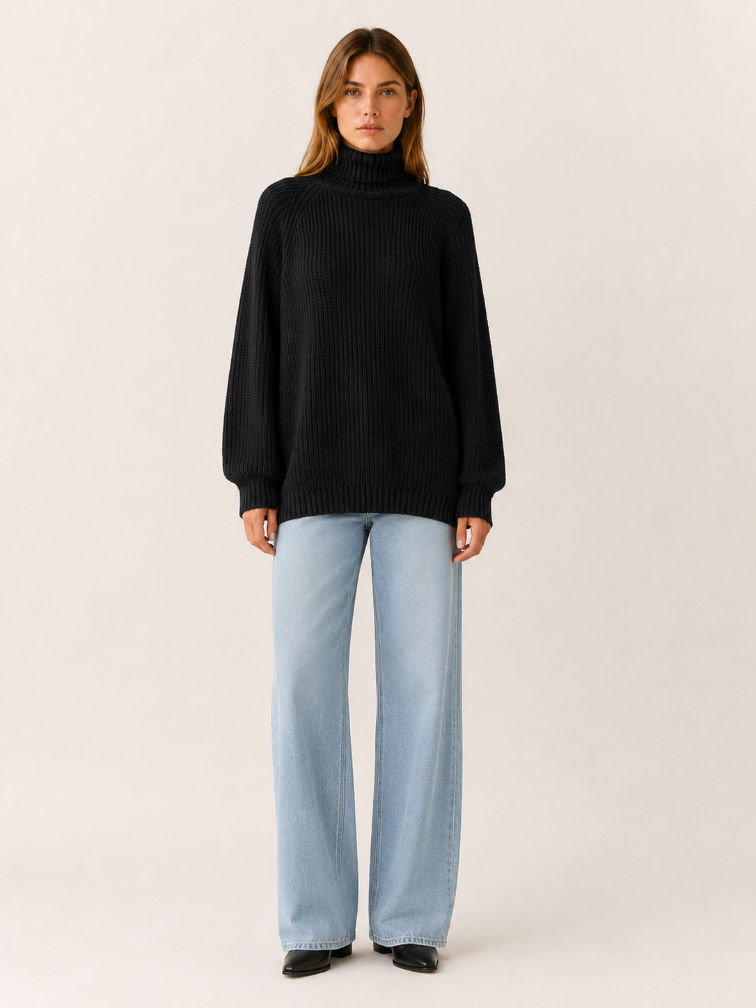 Virethia | Roll Neck Jumper with Relaxed Fit and Raglan Sleeves