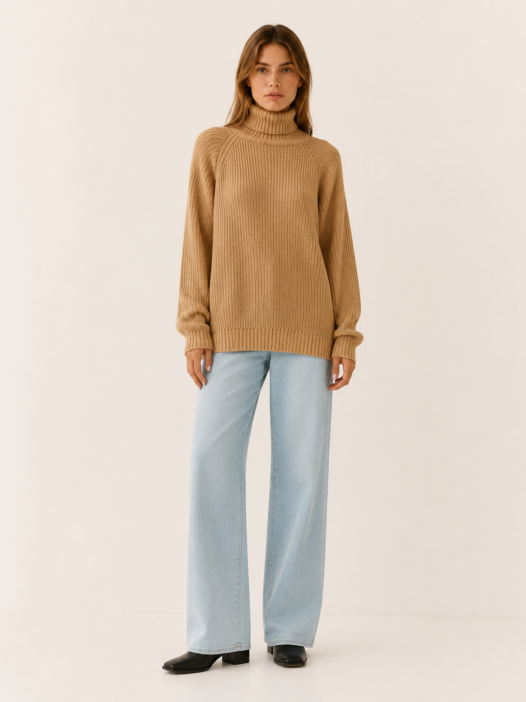 Virethia | Roll Neck Jumper with Relaxed Fit and Raglan Sleeves