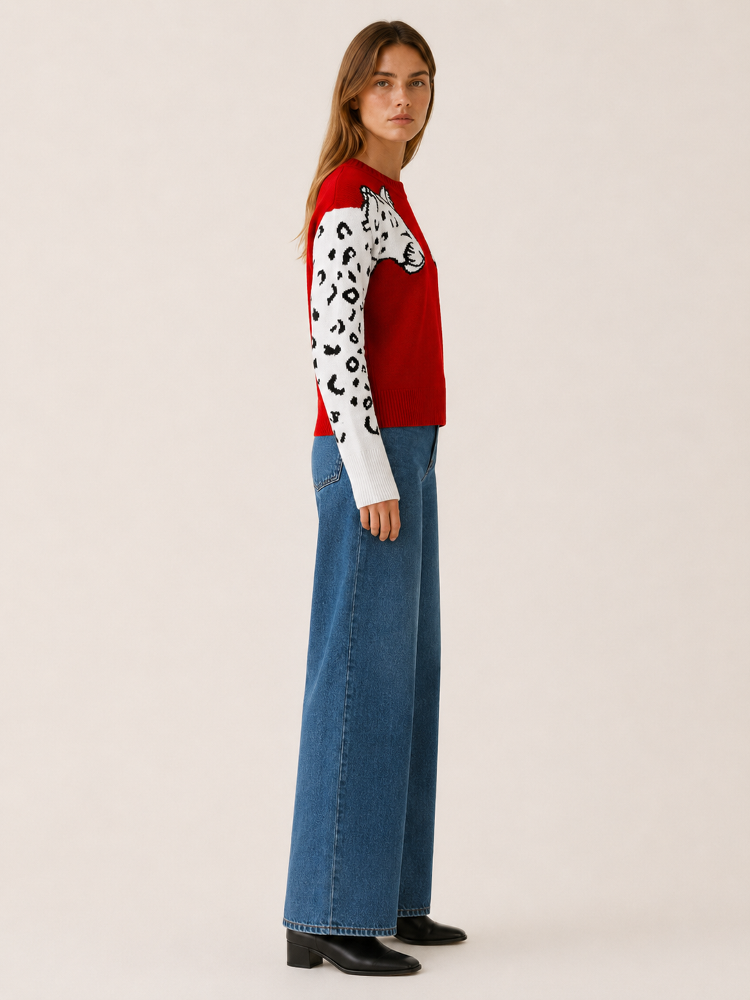 Yseloria | Knit Sweater with Leopard Motif and Round Neck